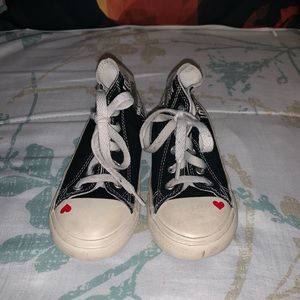 Love Fearlessly Converse size 10 Toddler